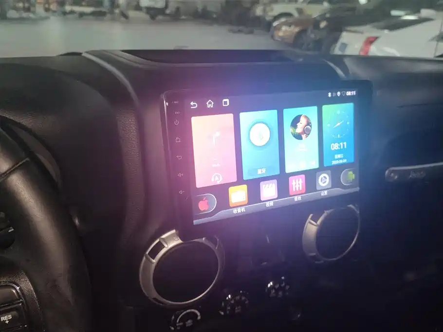 Jeep Wrangler 2016 — фото 13