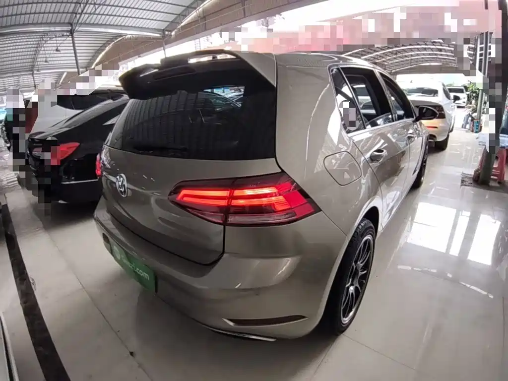 Volkswagen Golf 2020