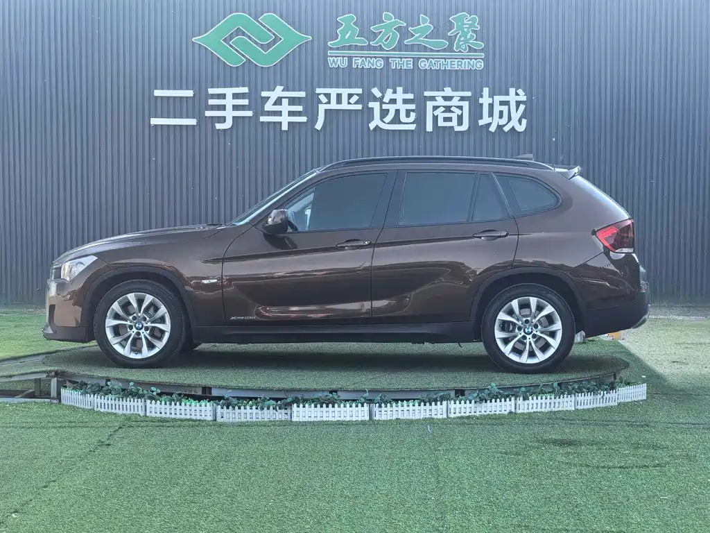BMW X1 2011 — фото 21