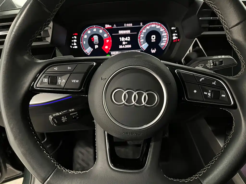 Audi A3 2023 — фото 14