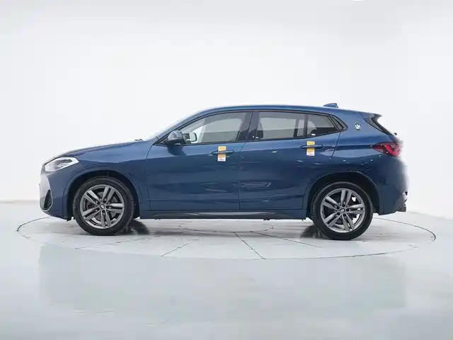 BMW X2 2022 — фото 8