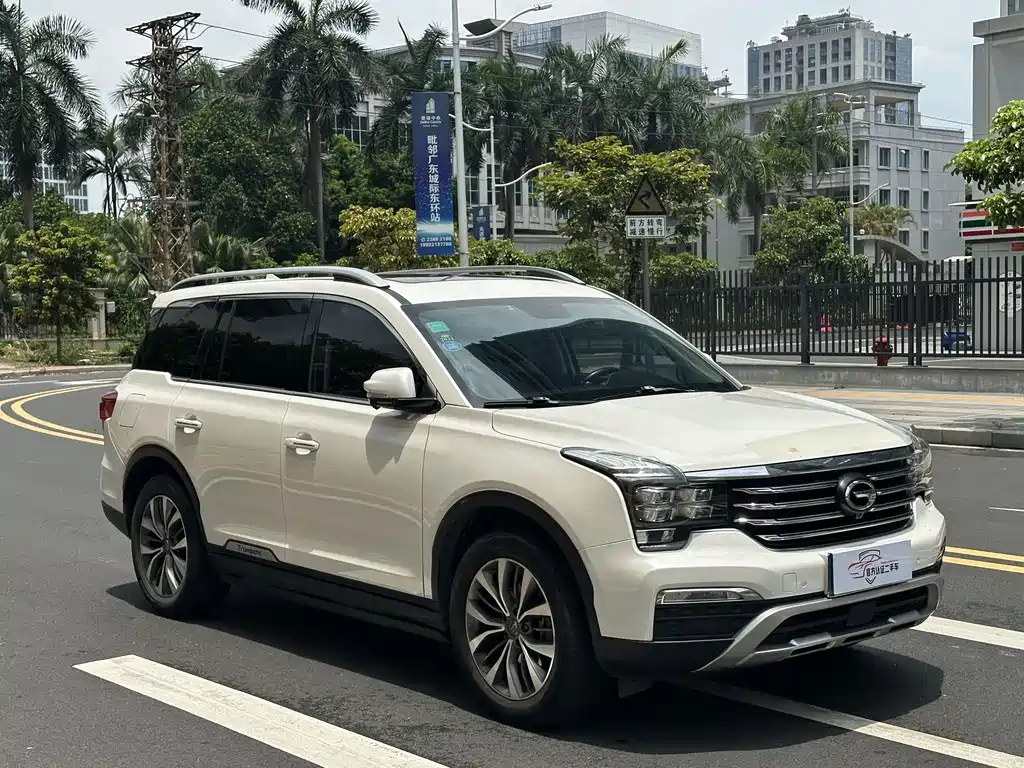 GAC Motor Trumpchi GS8 2017 — фото 2