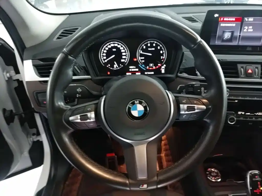 BMW X1 2022 — фото 11