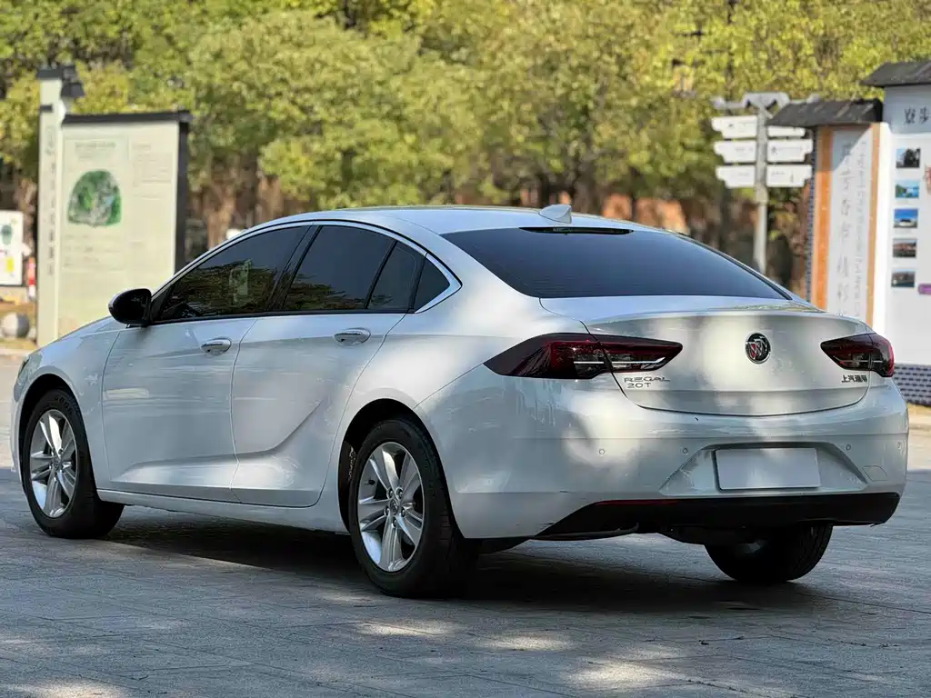 Buick Regal 2019 — фото 28