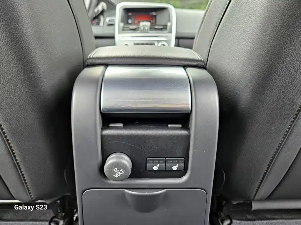 Volvo XC60 2017 — фото 20