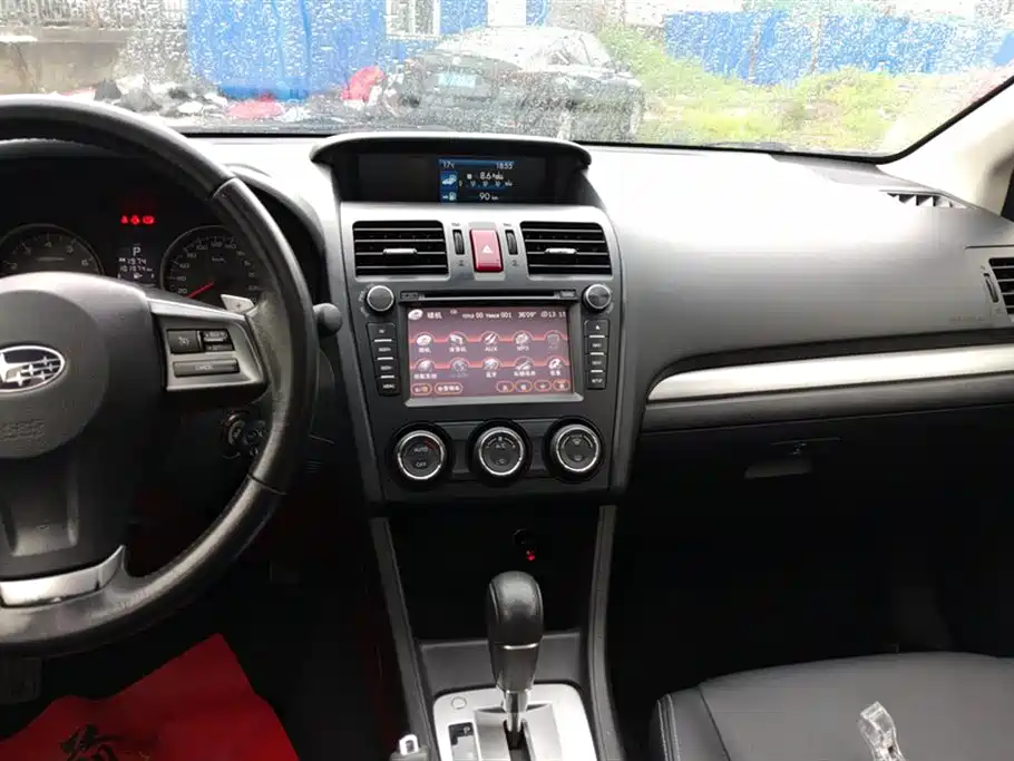 Subaru XV 2013 — фото 13