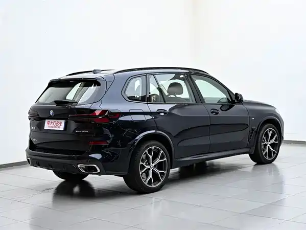 BMW X5 2025