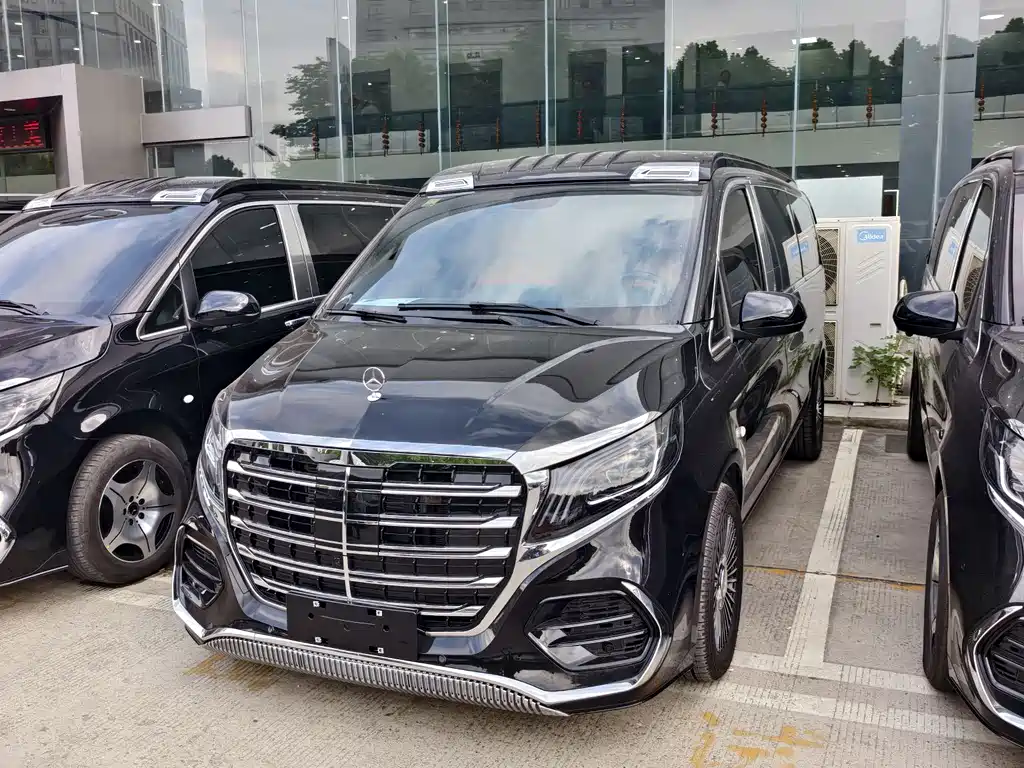 Mercedes-Benz Vito 2022 — фото 1