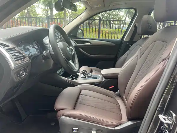 BMW iX3 2021