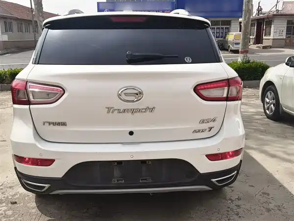 GAC Trumpchi GS4 2017