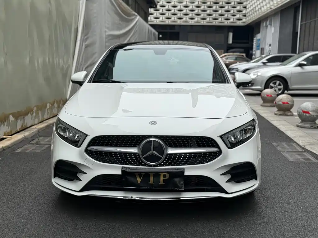 Mercedes-Benz A-Class 2019 — фото 2