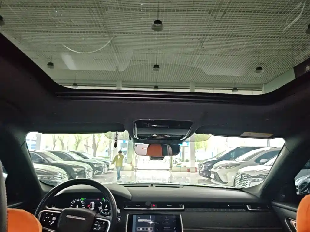 Land Rover Velar 2023 — фото 14