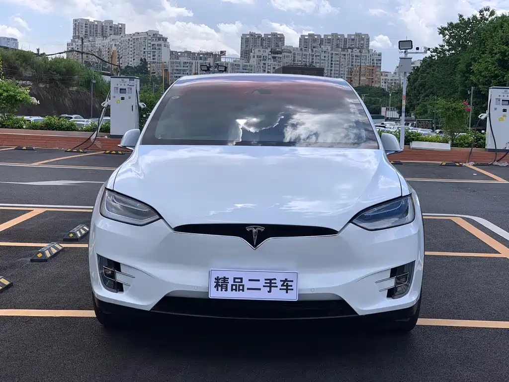 Tesla Model X 2016