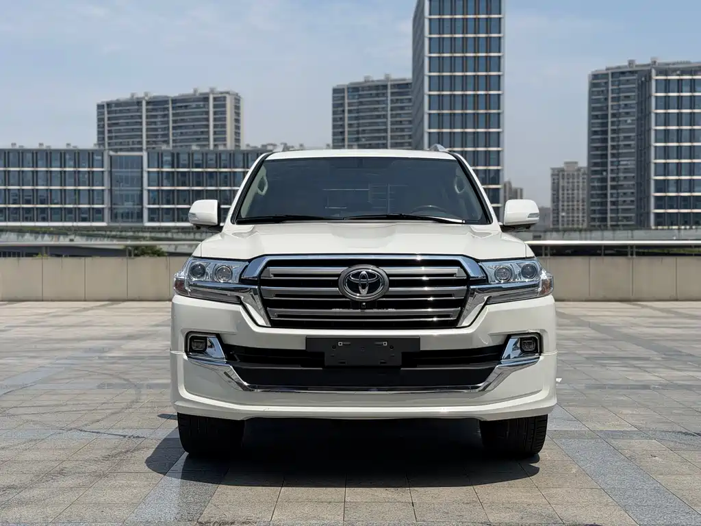Toyota Land Cruiser 2020 — фото 2