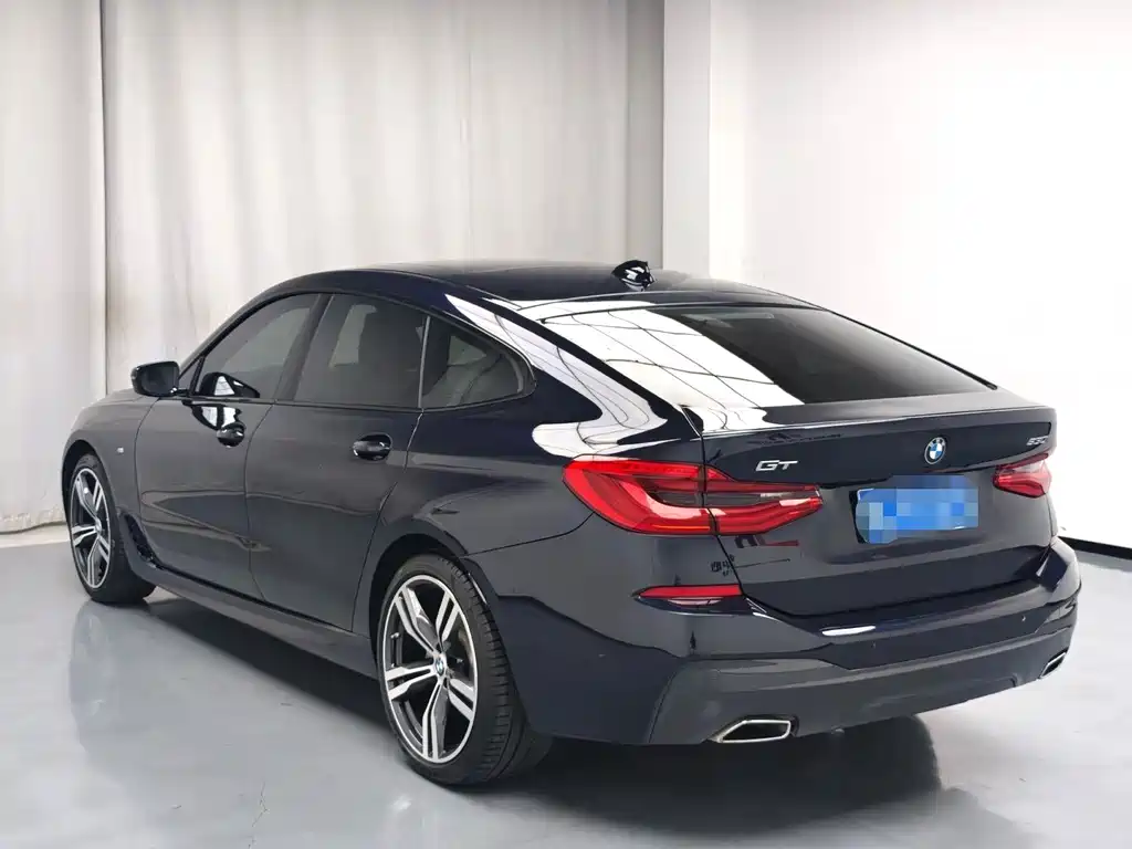 BMW 6 Series GT 2022 — фото 13