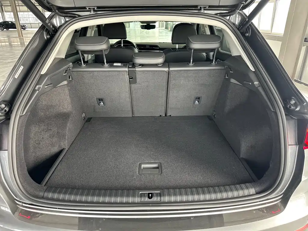 Audi Q3 2022 — фото 24