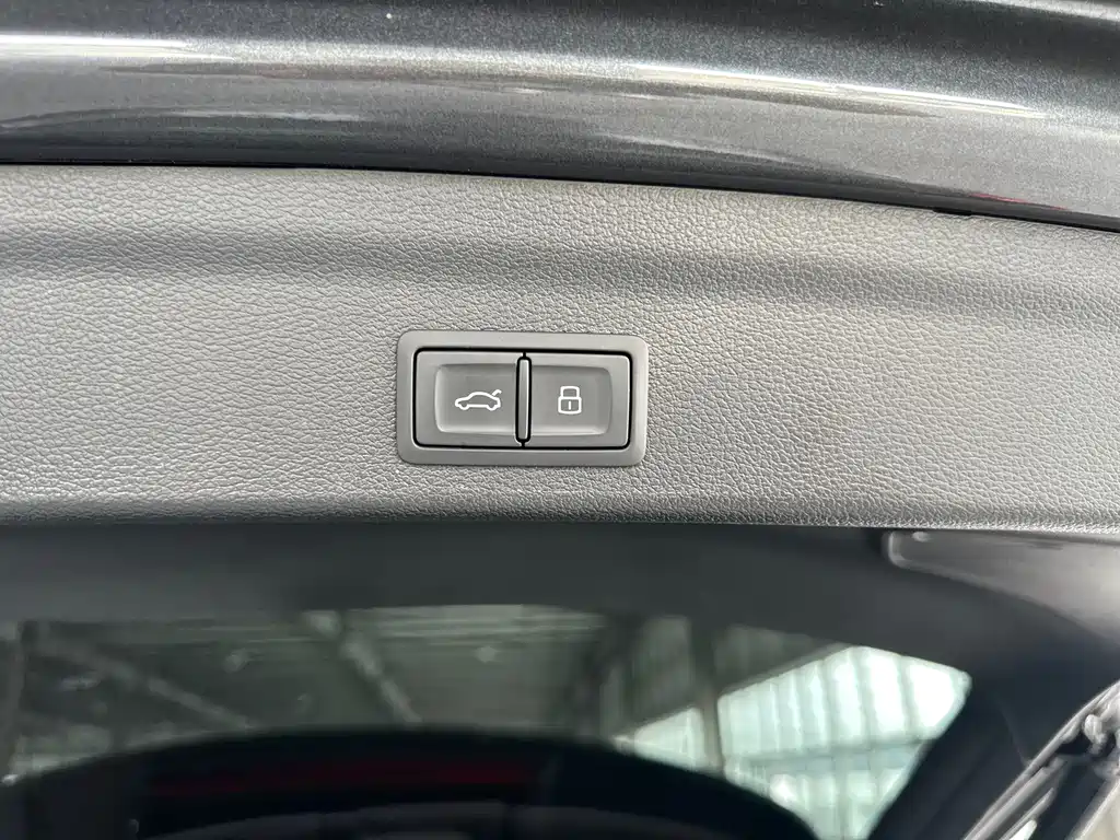 Audi Q3 2022 — фото 25