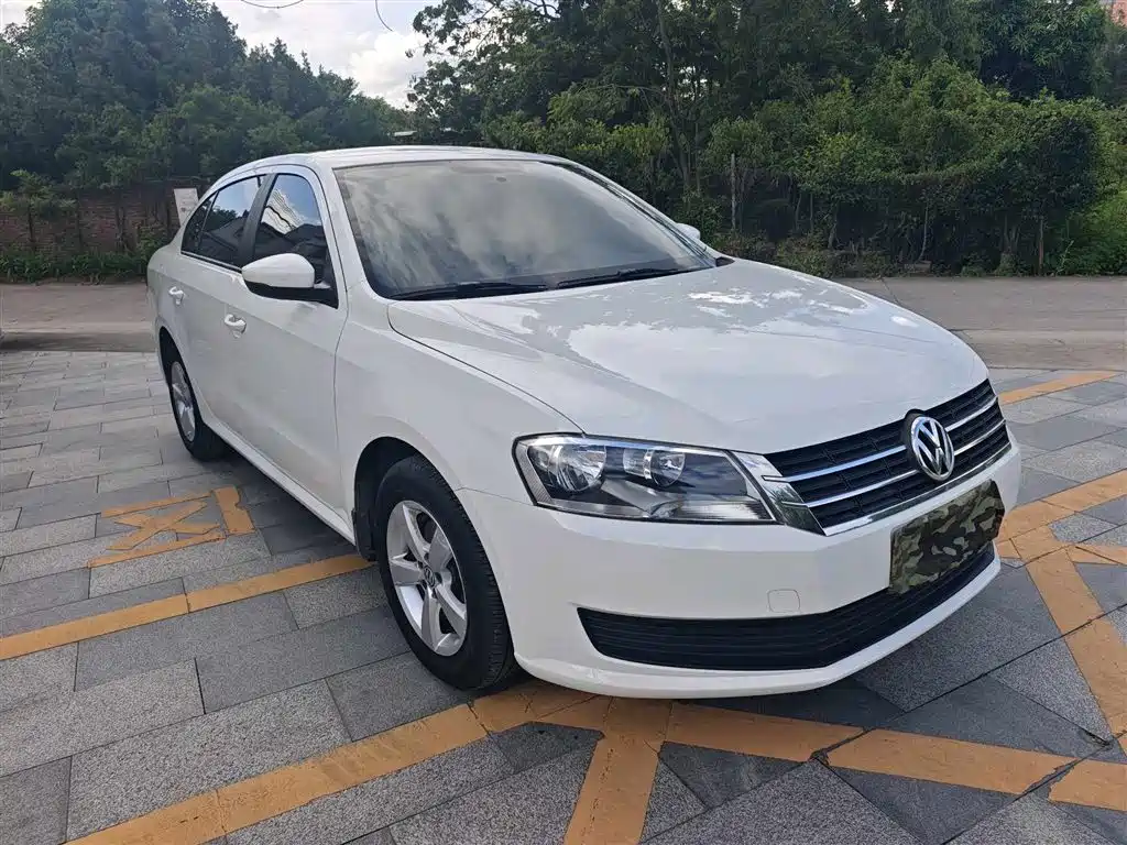 Volkswagen Lavida 2014