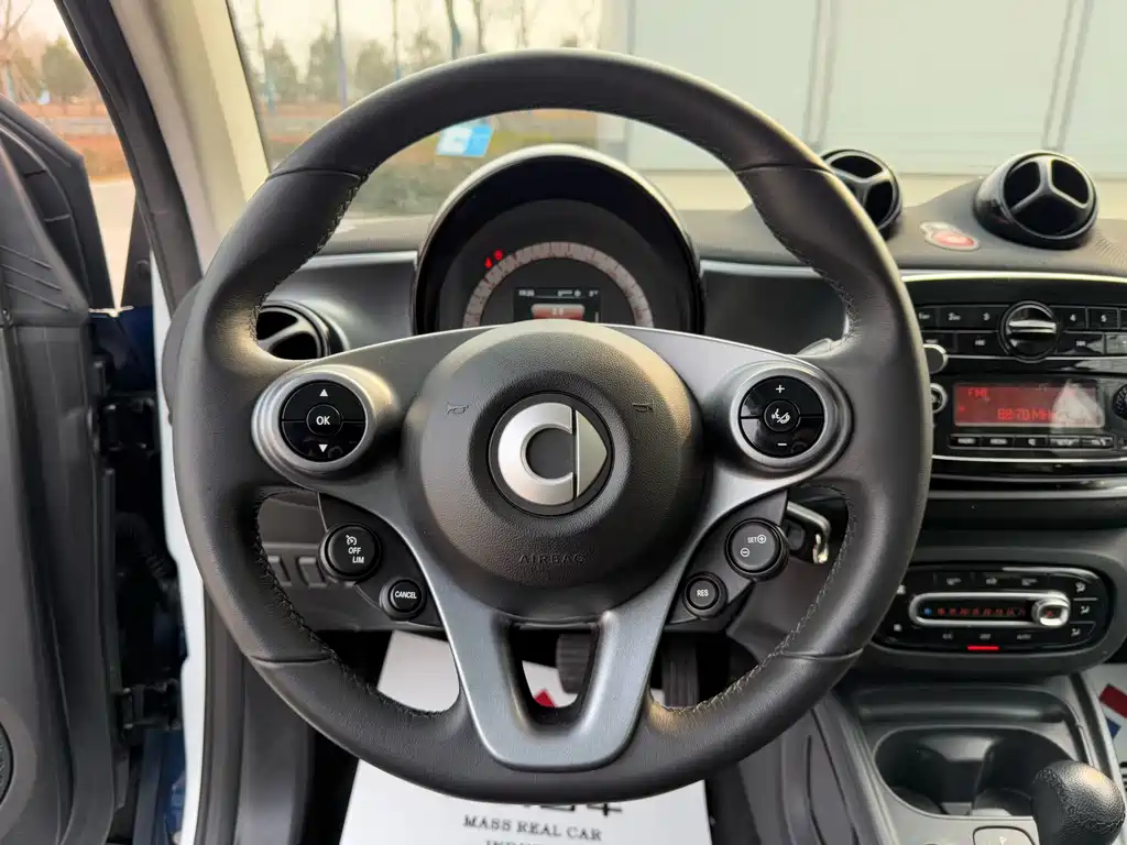 smart Fortwo 2020 — фото 9