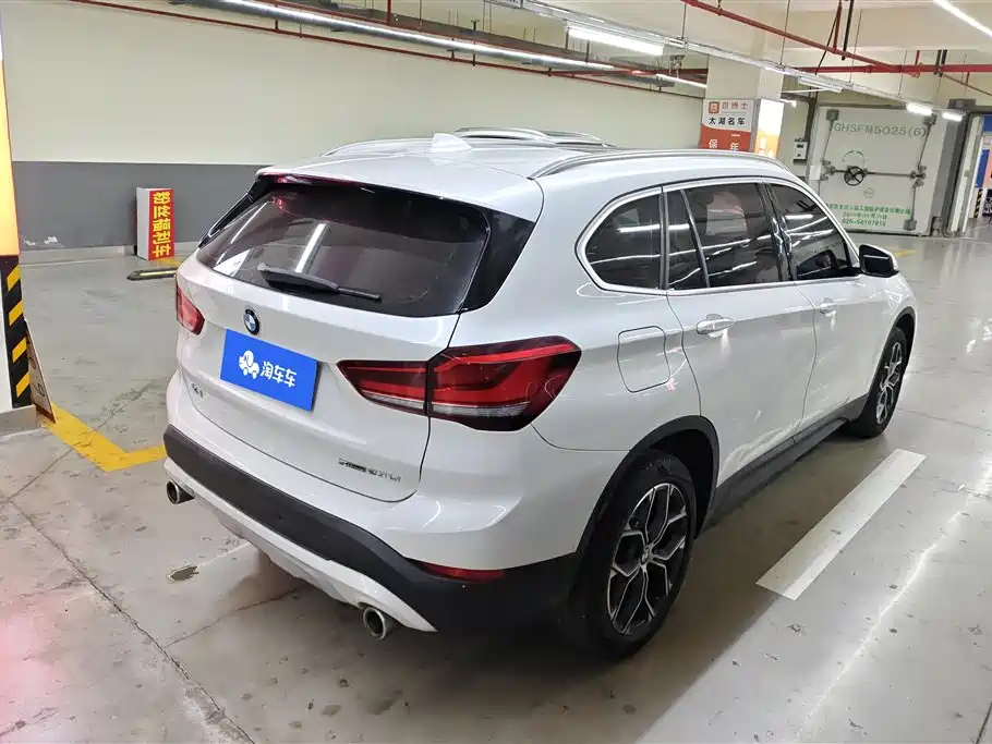 BMW X1 2021 — фото 3