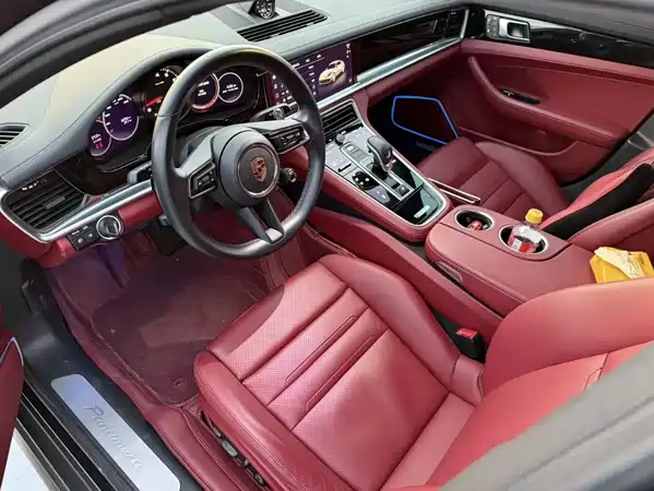Porsche Panamera 2022