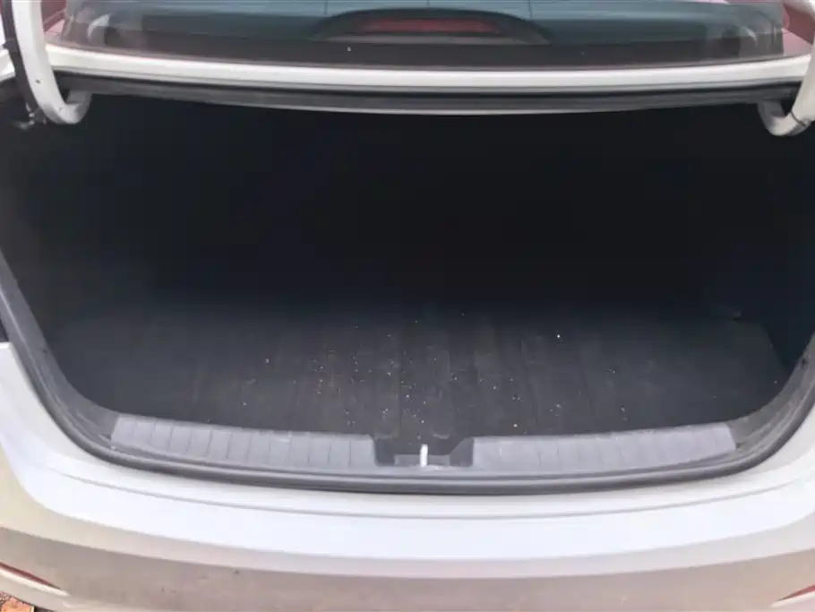Hyundai Mistra 2015 — фото 4