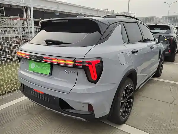 Lynk & Co 01 2023
