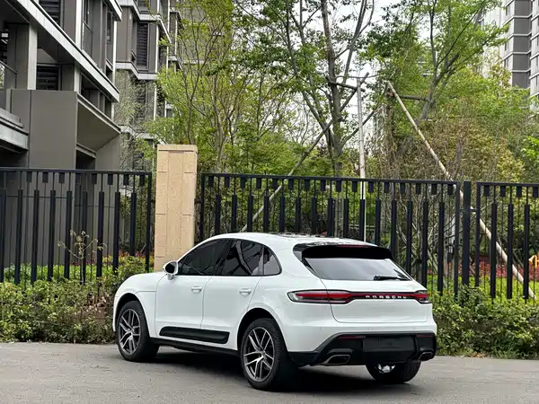 Porsche Macan 2023