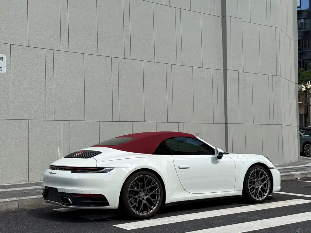 Porsche 911 2020
