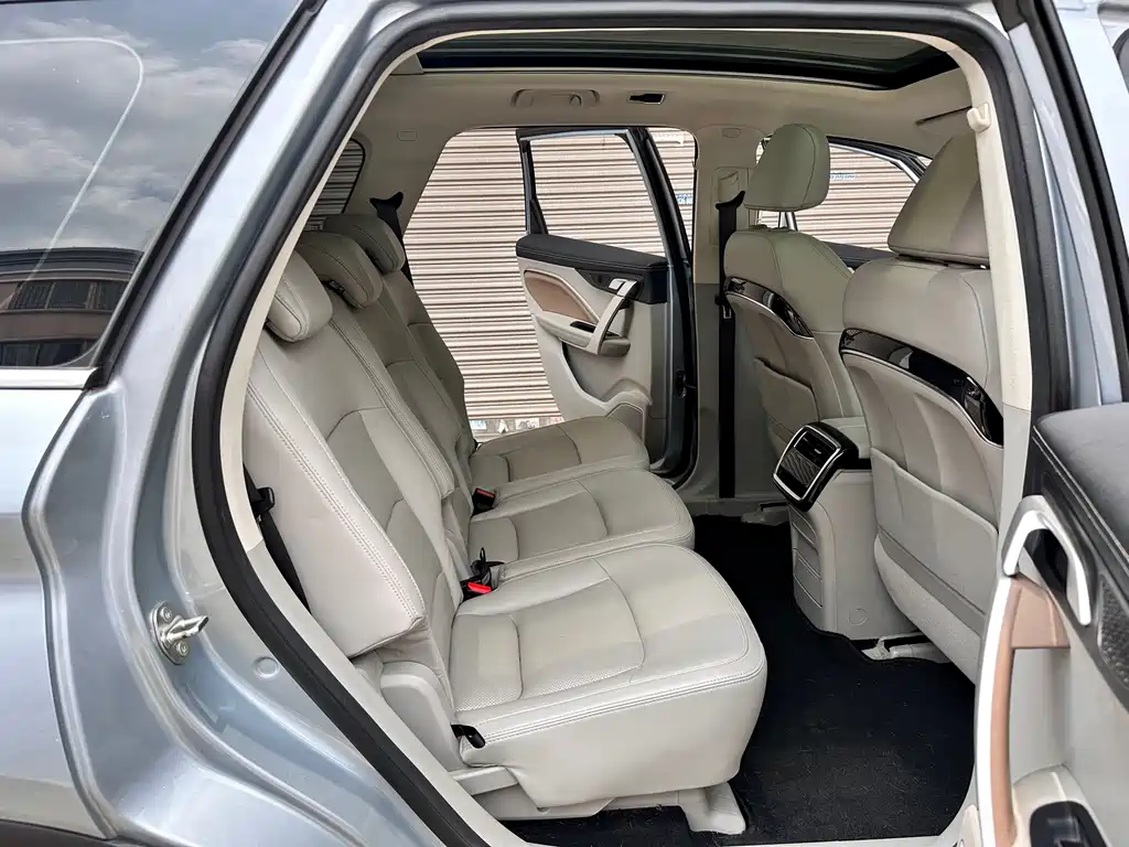 Geely Jiaji New Energy 2020 — фото 10