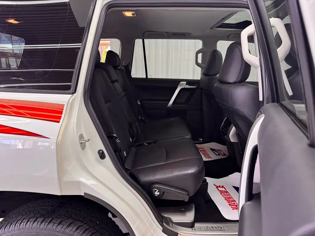 Toyota Prado 2018 — фото 19