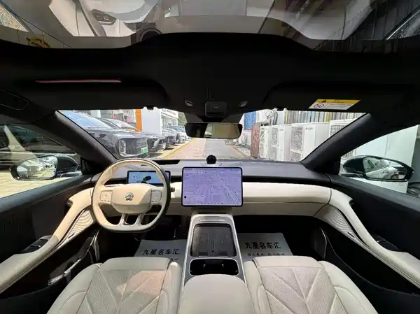 NIO ET5T 2025