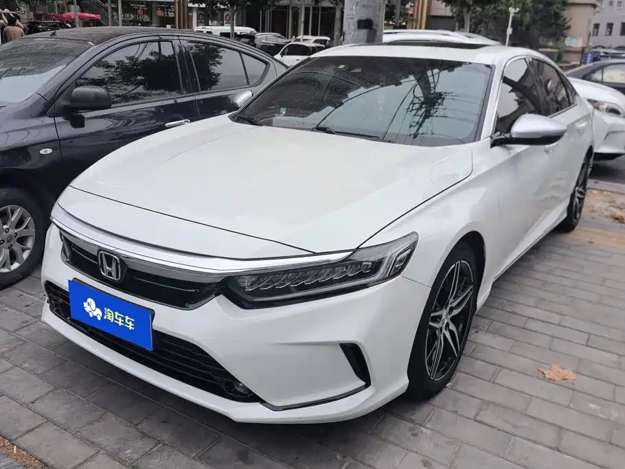 Honda Inspire 2022 — фото 1