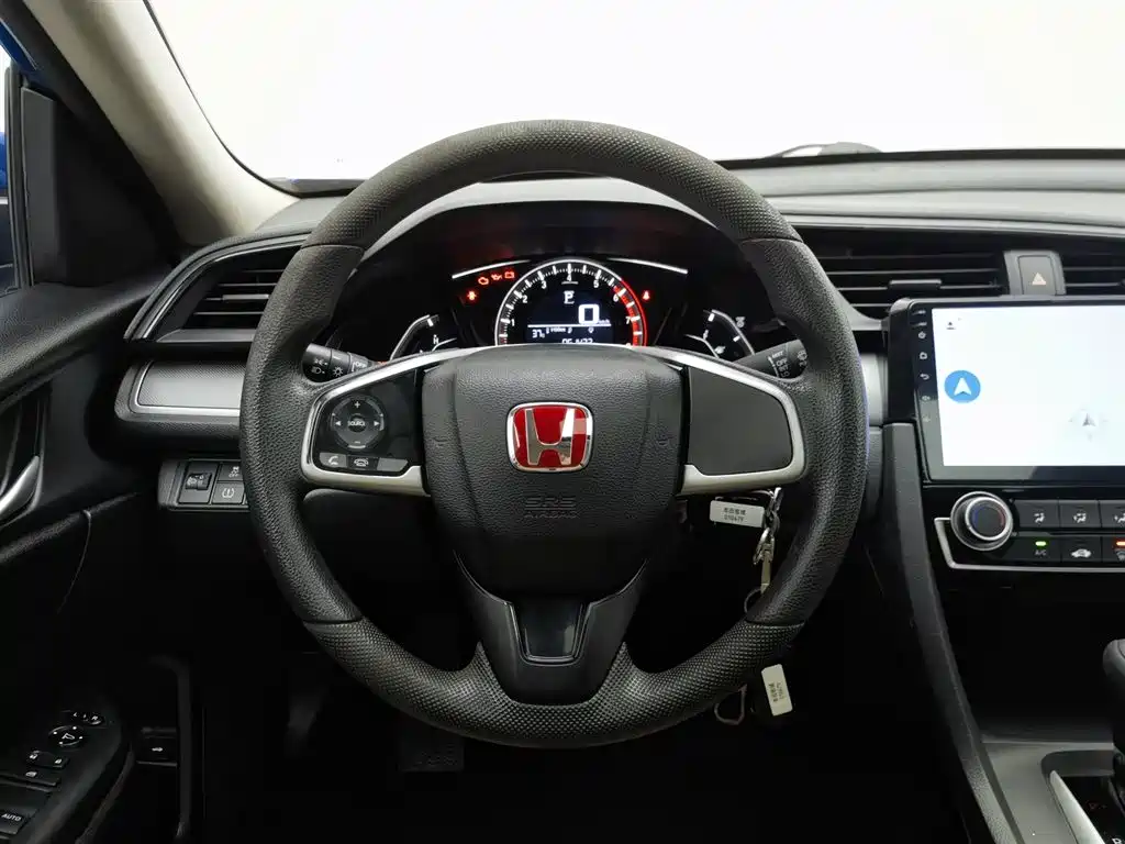 Honda Civic 2017 — фото 11
