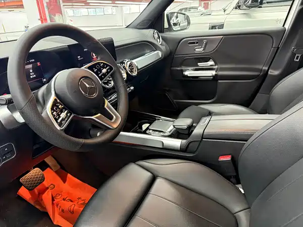 Mercedes-Benz EQB 2023