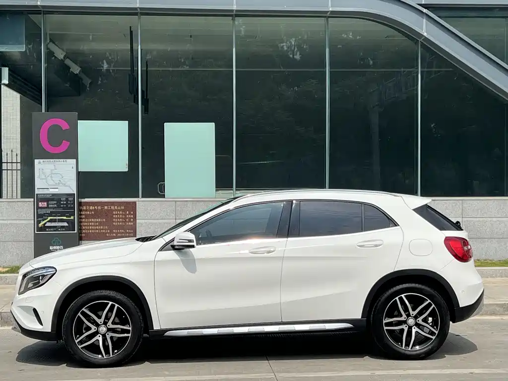 Mercedes-Benz GLA 2017 — фото 3