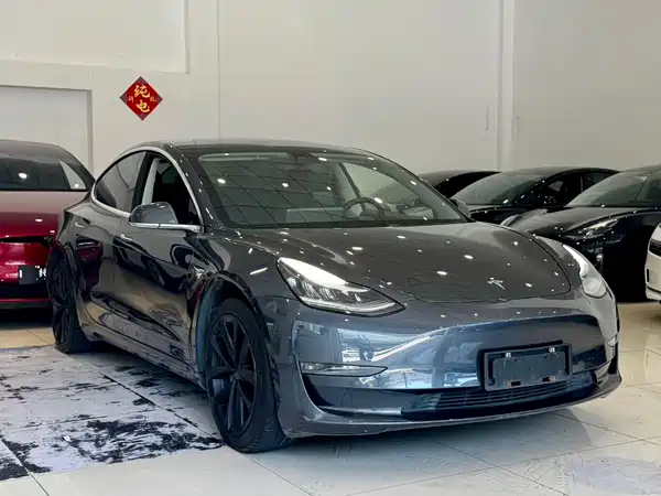 Tesla Model 3 2020