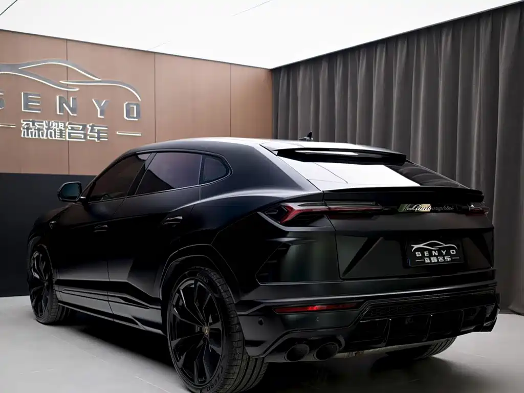 Lamborghini Urus 2022