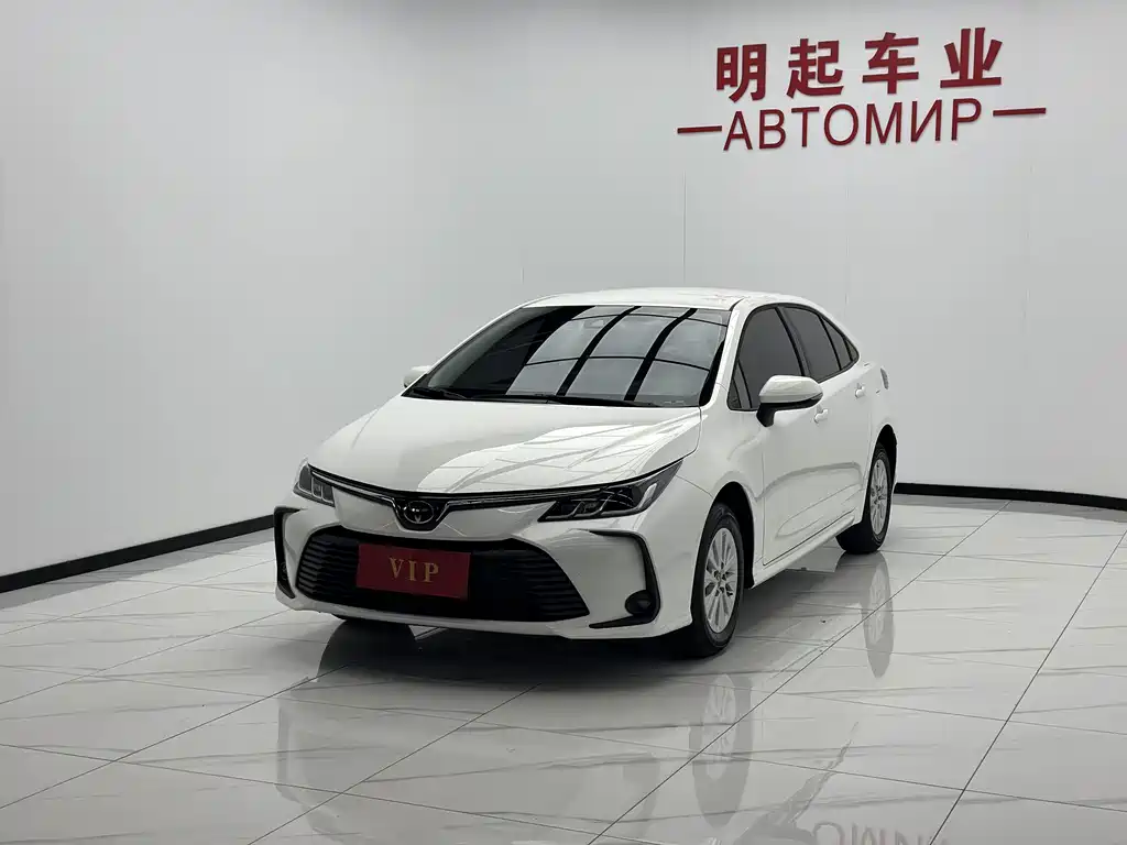 Toyota Corolla 2023 — фото 4