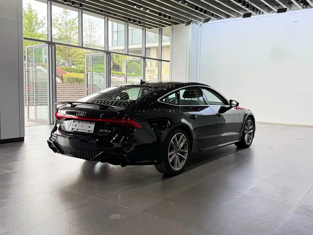 Audi A7 2023 — фото 21