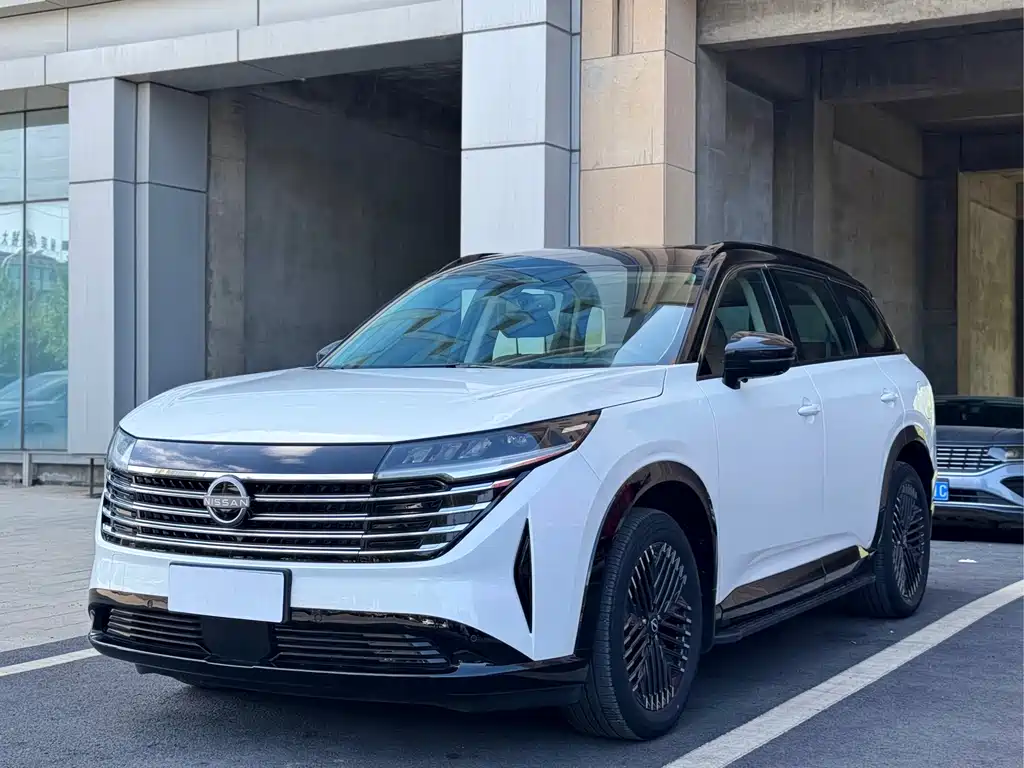 Nissan Teramont 2025