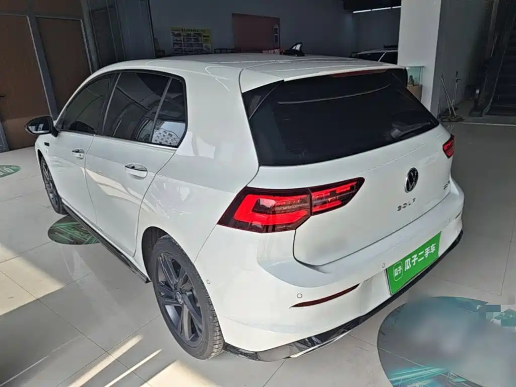 Volkswagen Golf 2024