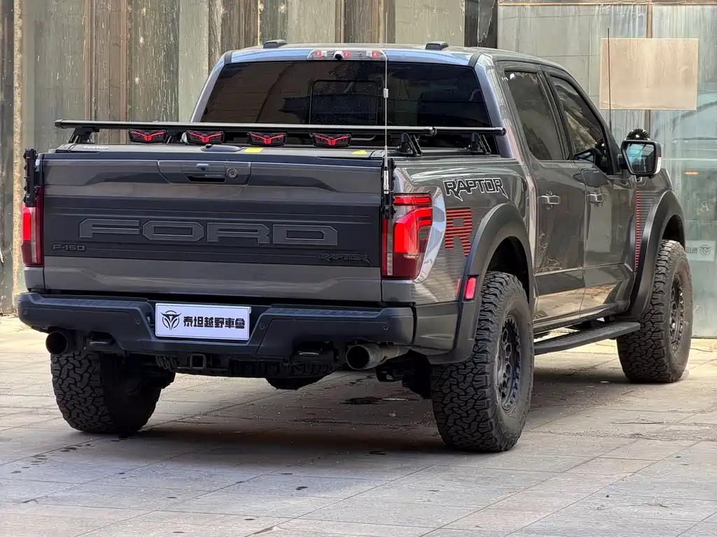 Ford F-150 Raptor 2025 — фото 10
