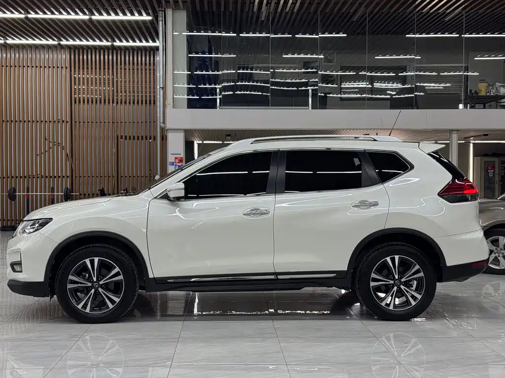 Nissan X-Trail 2020 — фото 3