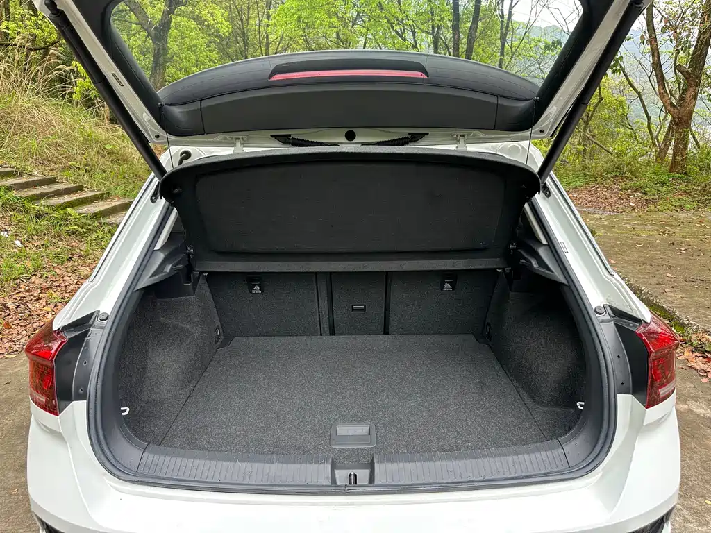 Volkswagen T-Roc 2020 — фото 6