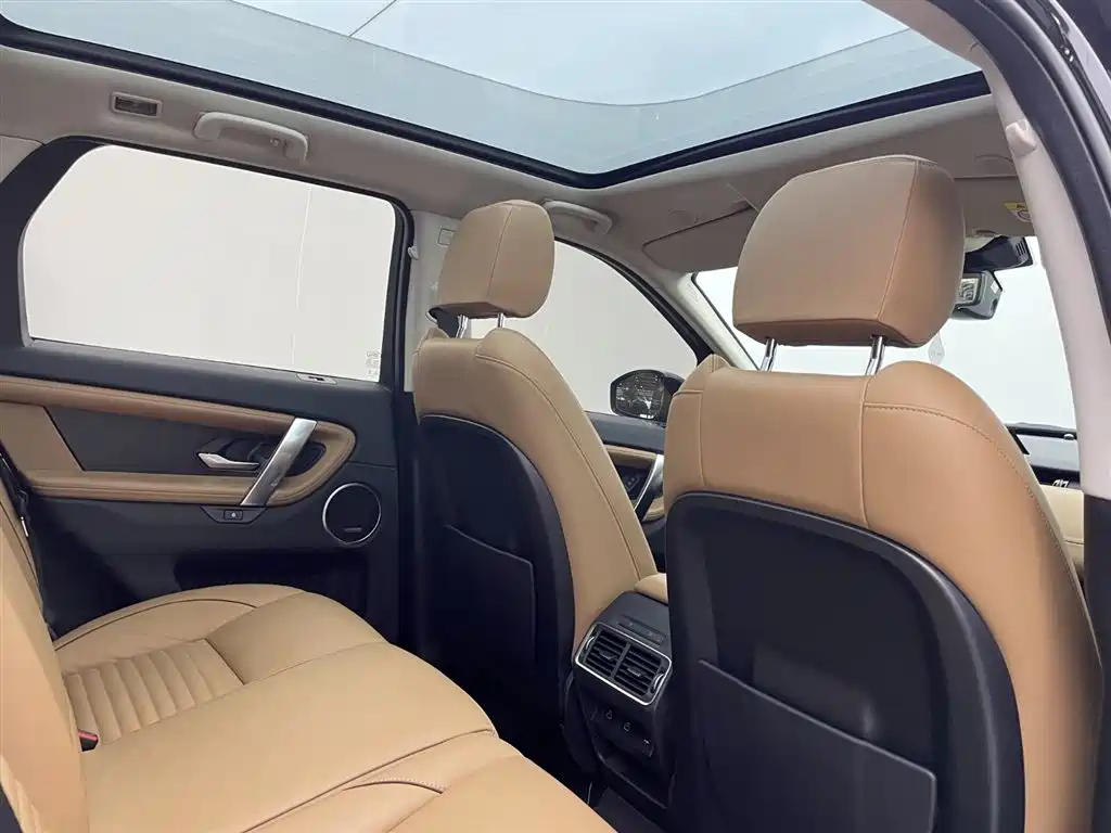 Land Rover Discovery Sport 2024 — фото 21