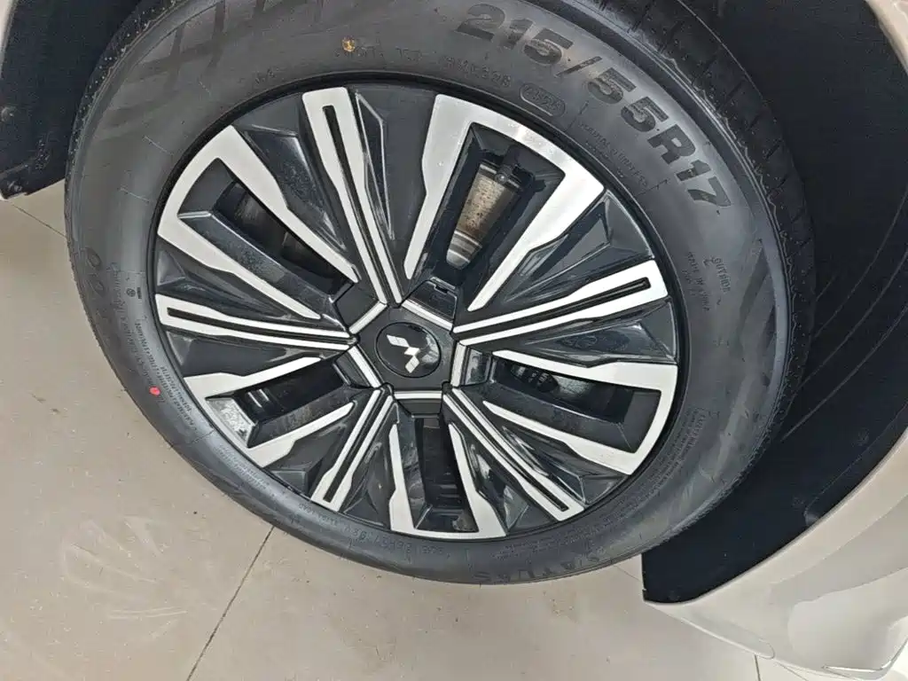 Wuling Starlight 730 EV 2025 — фото 14