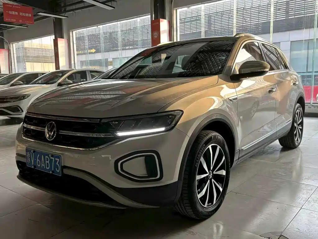 Volkswagen T-Roc 2024