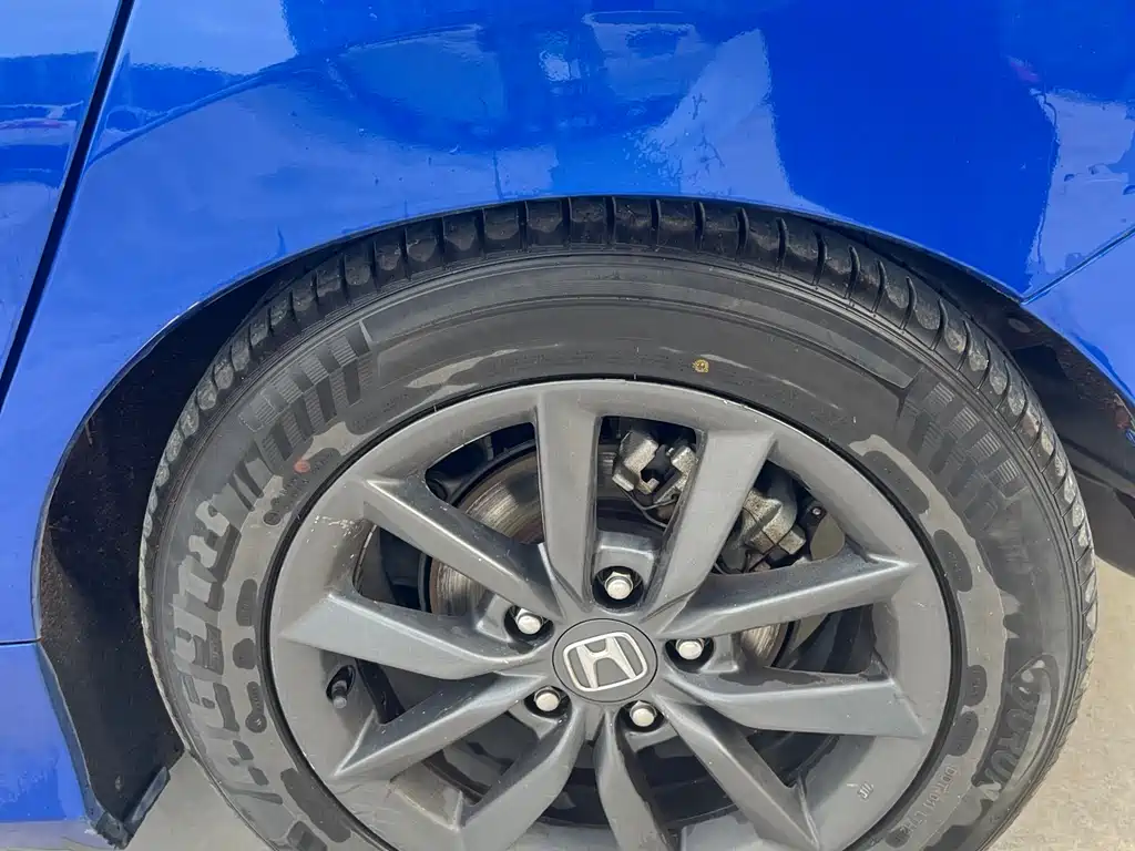 Honda Civic 2019 — фото 10