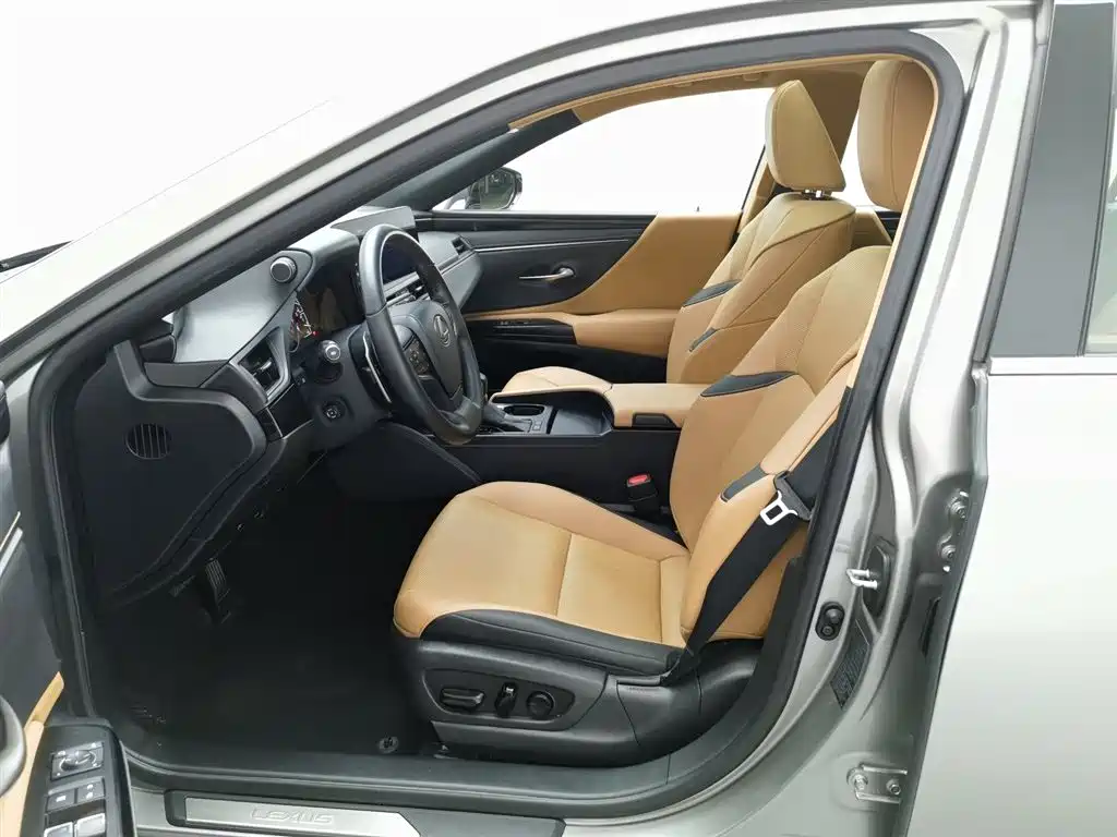 Lexus ES 2023 — фото 10